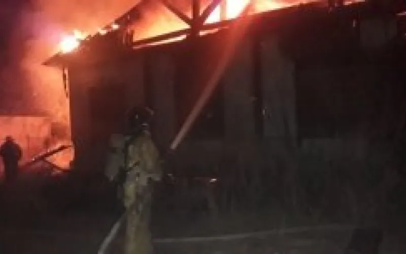 Дом культуры сгорел в Бийске 