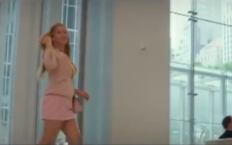 Прокат комедии «Красотка на всю голову» начался в России