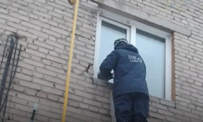 Две жизни спасли сотрудники Управления по делам ГОЧС и ПБ Алтайского края за одни сутки