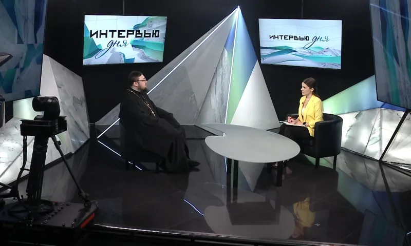 Иоанн Макаров: как правильно погружаться в купель и как освятить воду дома