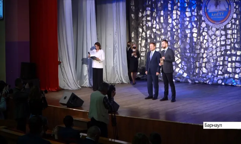 63 выпускника по краевой программе переподготовки инженерных кадров получили дипломы