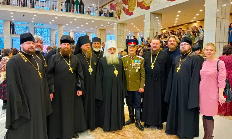 Патриарх Кирилл наградил алтайского епископа орденом Серафима Саровского