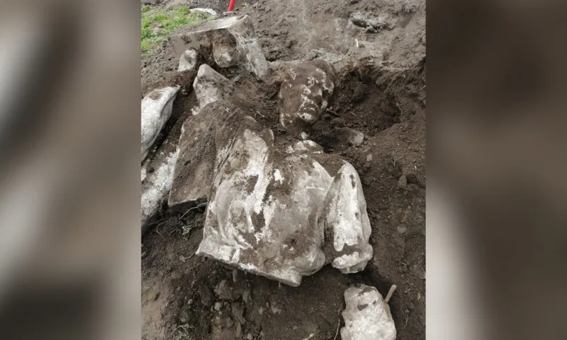 Удивительную находку обнаружили рабочие в парке «Изумрудный»