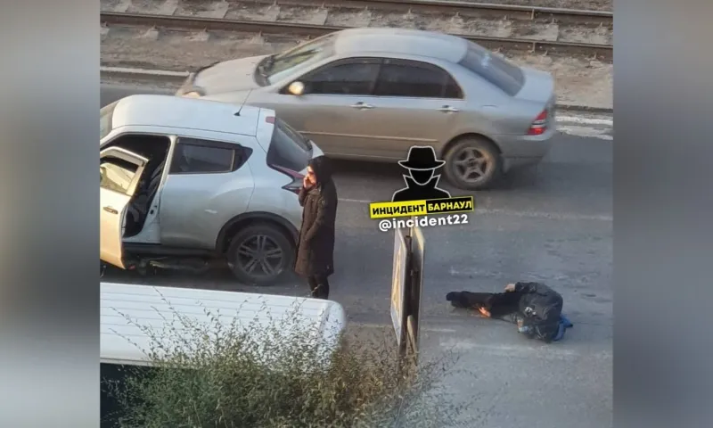 В Барнауле на пешеходном переходе сбили человека