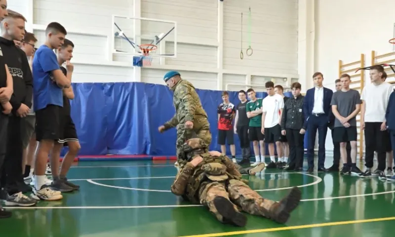 Уникальное приспособление для помощи бойцам СВО изобрели в Калманском районе