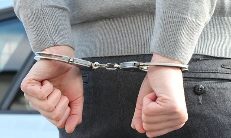 В Барнауле полицейские задержали распространителей синтетических наркотиков