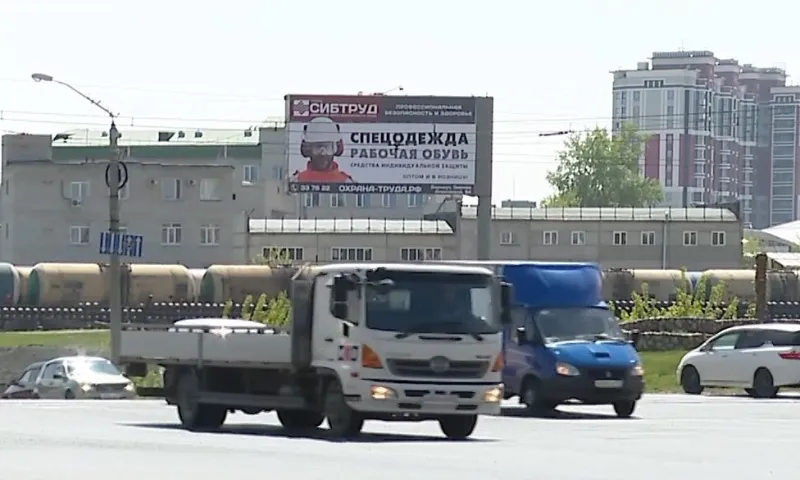 Движение большегрузов по двум улицам ограничат в Барнауле