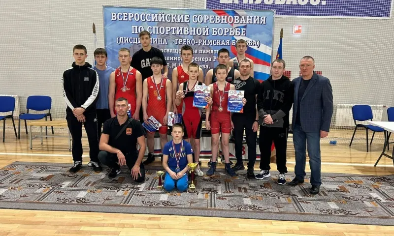 Алтайские спортсмены завоевали девять медалей на Всероссийских соревнованиях по греко-римской борьбе 