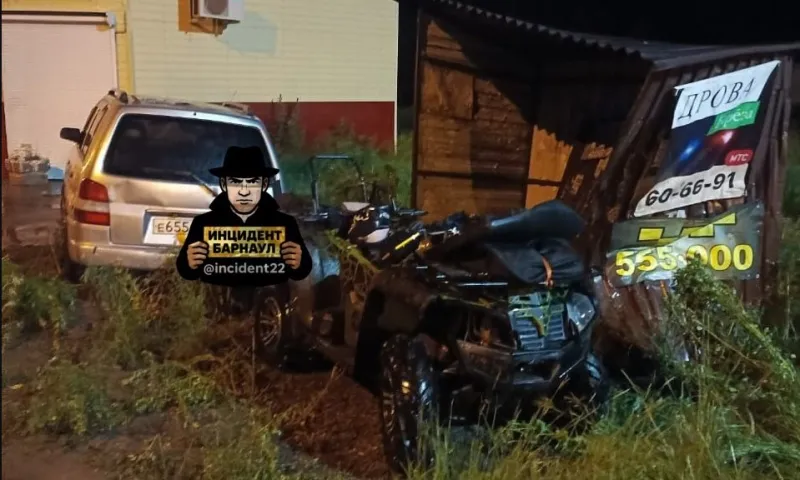 Два человека получили травмы в результате ДТП с квадроциклом в Барнауле