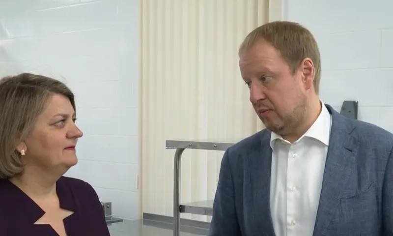 Виктор Томенко посетил Мамонтовский район 
