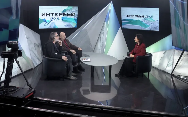 Борис Константинов и Давид Бурман: о «Зазеркалье», Барнауле и магии куклы