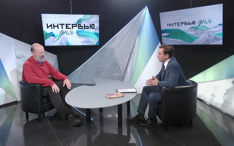 Дмитрий Емец: писатель — это прокачанный читатель, а нейросеть ему пока не конкурент
