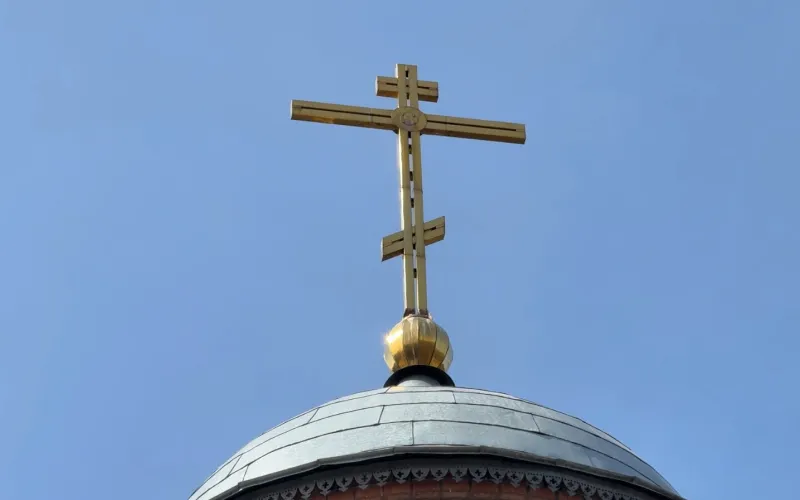 Священник РПЦ объяснил, от каких вещей верующим стоит очистить дом