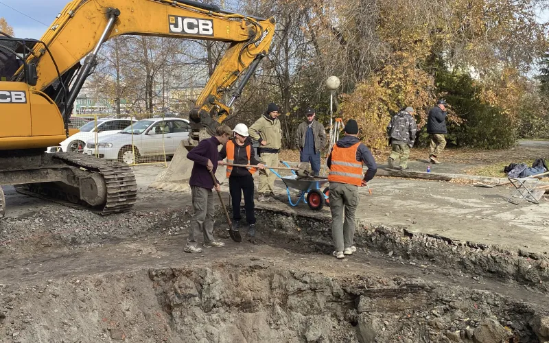 В центре Барнаула начались археологические раскопки