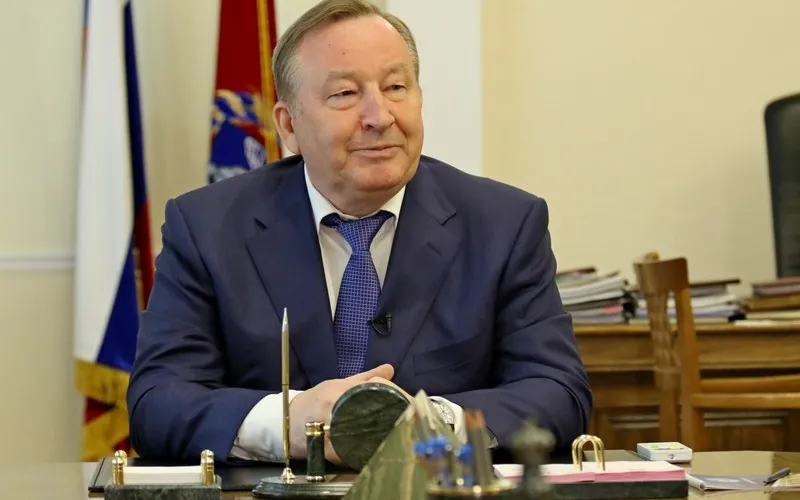 Экс-губернатор Алтайского края Александр Карлин отмечает юбилей