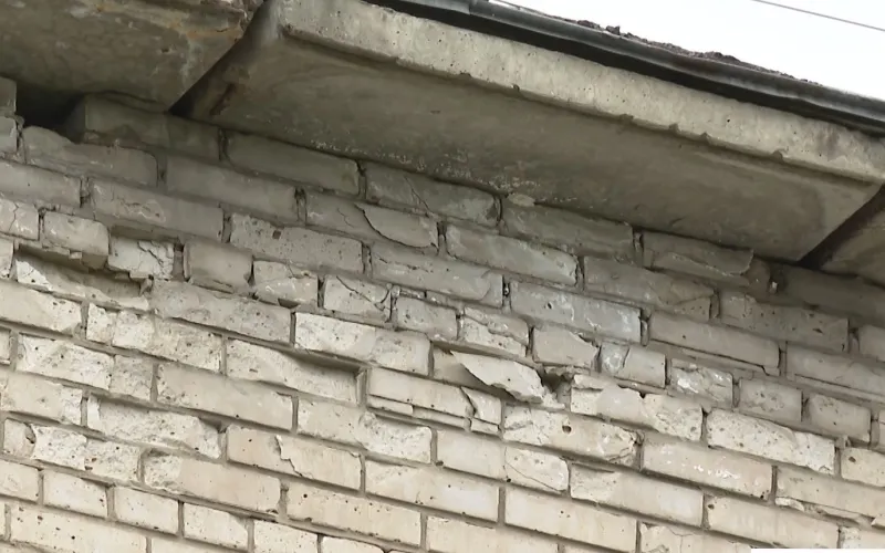 Сносят аварийные дома и готовятся строить детсад: как в Барнауле создают первую территорию по новой методике