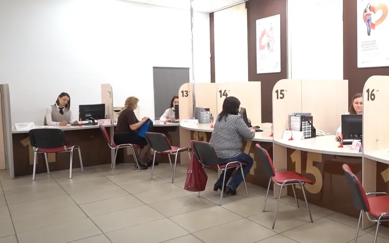 За приём заявлений и доставку госуслуг на дом разрешат брать до 5 тысяч рублей